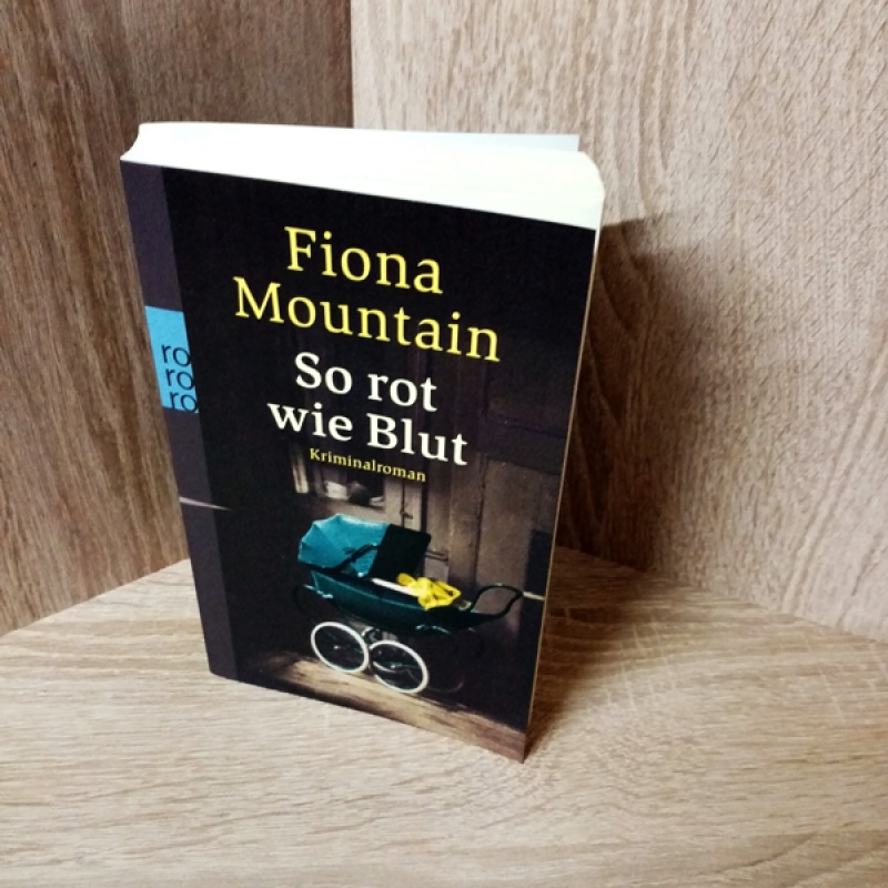 Mountain, -So rot wie Blut. Rowohlt Taschenbuch.