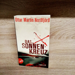 Norðfjörð, Ottar Martin-Das Sonnenkreuz.