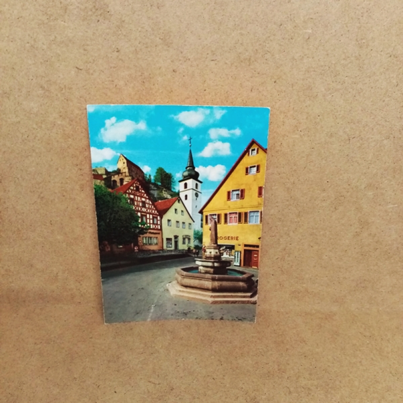 Ansichtskarte-Pottenstein-Marktplatz und Burg.